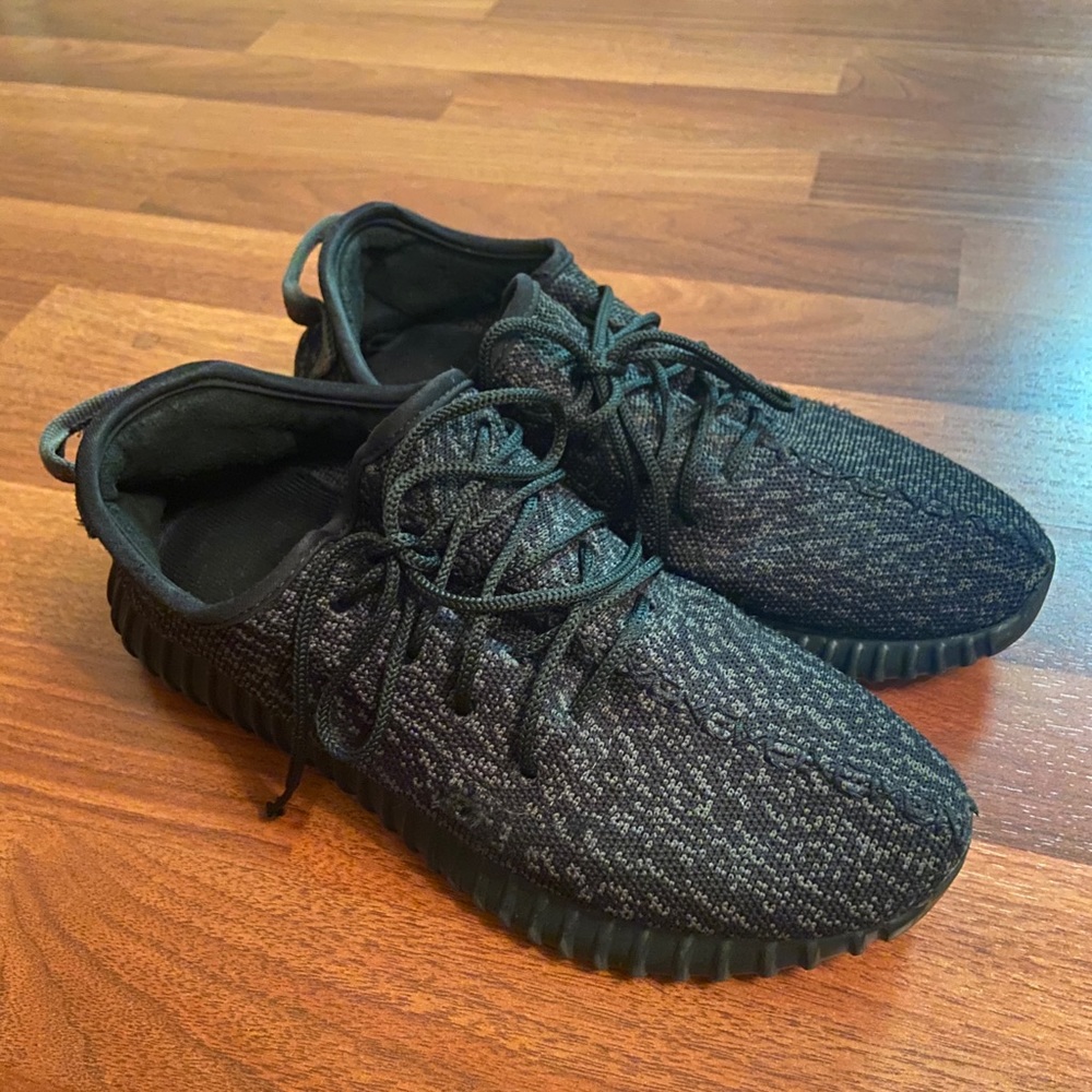 Preloved Black Yeezy Boost 350